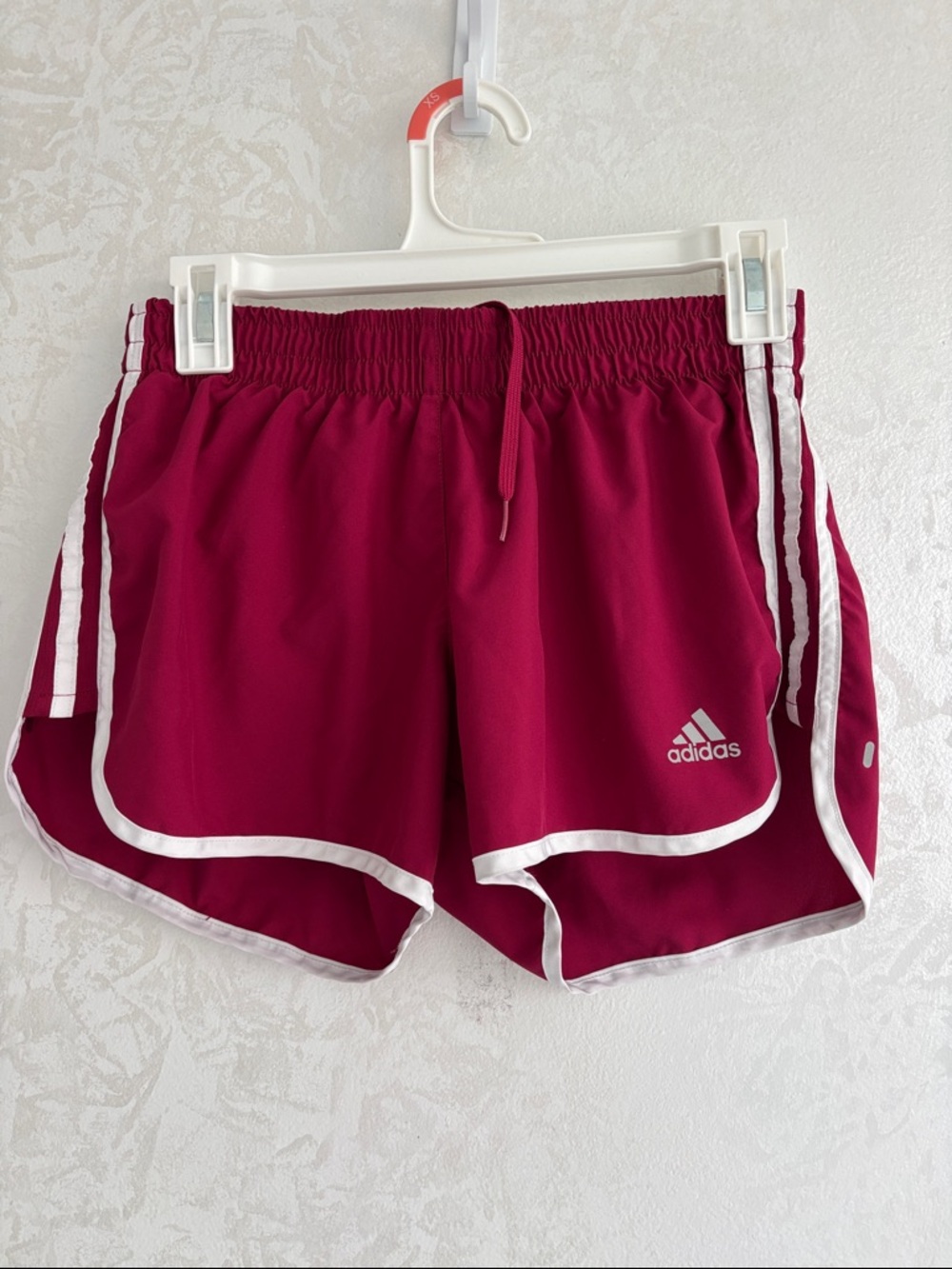Adidas Running 'PRIMEGREEN" Women's Burgundy Striped Athletic Shorts Size S 3"